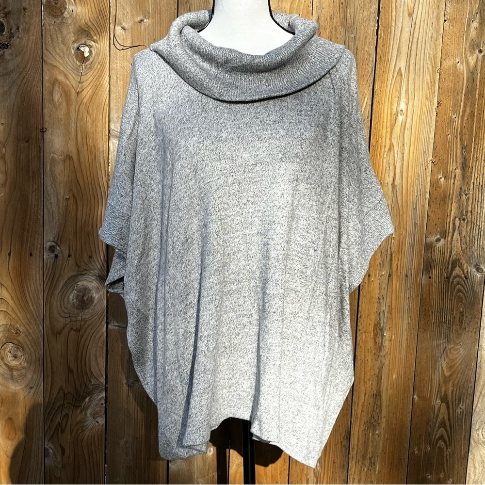 Banana Republic Gray Cowl Neck Women's Poncho Style Sweater